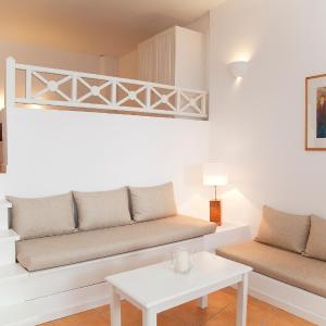 Superior Suite with Caldera View