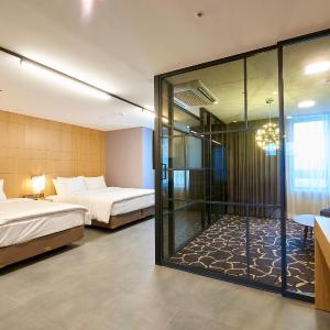 Family Twin Room