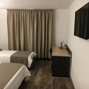 Deluxe Room (2 Adults + 1 Child)
