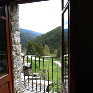 Triple Room with Mountain View