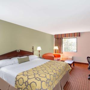 King Room - Disability Access/Non-Smoking
