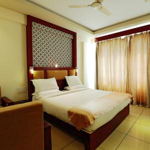 Superior Double Room with Balcony