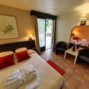 Double Room with Pool View