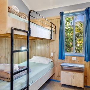 Standard 2 Bedroom Cabin - S6 (1QB, 2BB)