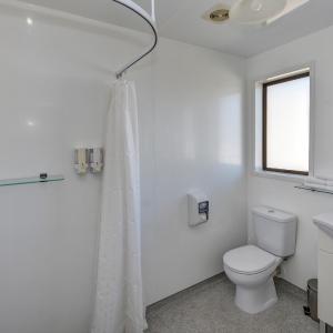 Two-Bedroom Apartment (5 Adults)