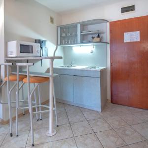 Studio (2 Adults + 2 Children)
