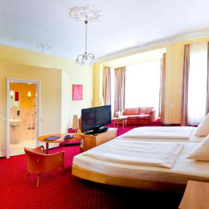 Triple Room (3 Adults)