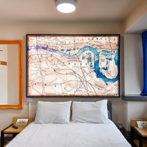 Single Room with Private Bathroom