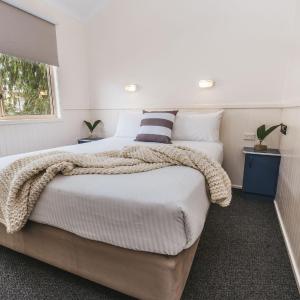One-Bedroom Villa with Spa Bath