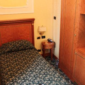 Small Single Room