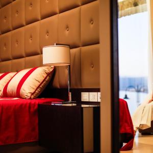 Superior Double Room with lateral sea view