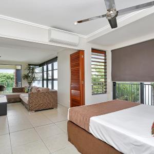 Two Bedroom Deluxe Beachfront Apartment