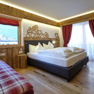 Queen Room with Balcony