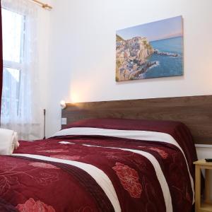 Superior Double or Twin Room with Hill View
