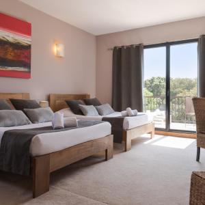 Quadruple Room (4 Adults)