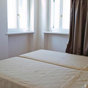 Double or Twin Room with Lake View