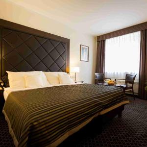 Double or Twin Room with Extra Bed