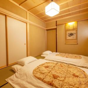 Japanese-Style Family Room