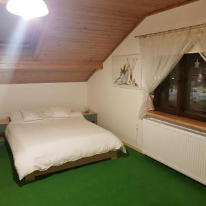 Economy Triple Room