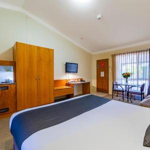 Executive King Spa Suite