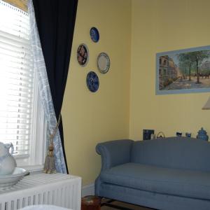 Queen Room 15