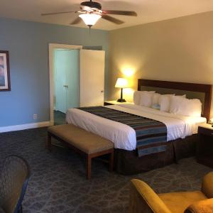 Deluxe King Room - First Floor/Non-Smoking