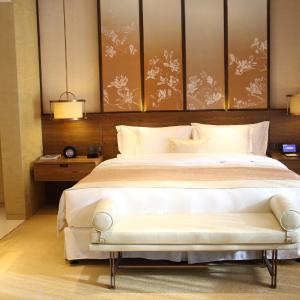 Premium King Room with Courtyard View