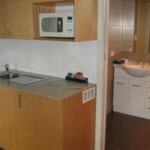 Luxury One-Bedroom Apartment with Spa Bath 