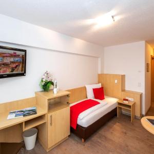 Comfort Single Room with Balcony