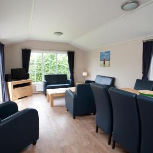 Deluxe Chalet (6 Adults)
