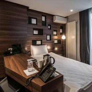 Comfort Queen Room
