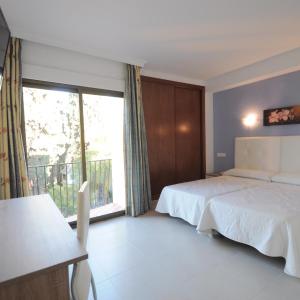 Twin Room with Balcony