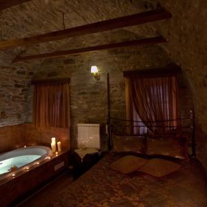 Double Room with Spa Bath