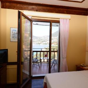 Double or Twin Room with Sea View