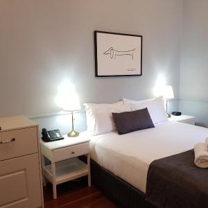Queen Room - Pet Friendly