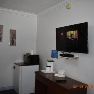 Double or Twin Room with Mountain View