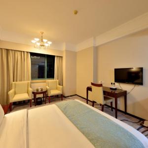 Standard Double Room with City View