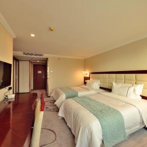 Superior Twin Room with River View