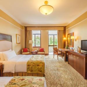 Lakeside Twin Bed Room