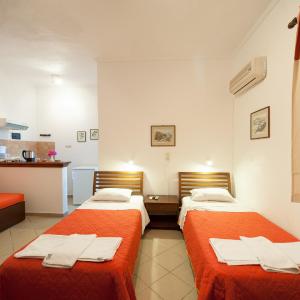 Apartment (2 Adults)