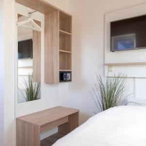 Single Room with Bathroom