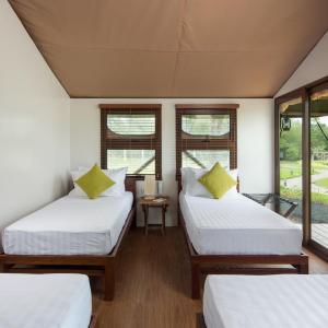Quadruple Cabin