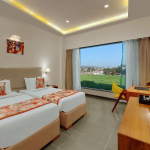 Deluxe Room with City view