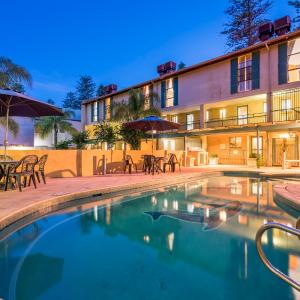 hotelImage