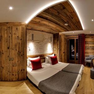 6 Bedroom Chalet