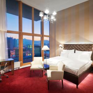 Special Offer Royal Club Double de Luxe Package
