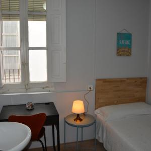 Single Room with Shared Bathroom