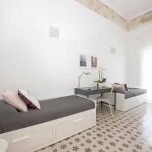 Twin Room with Private Bathroom