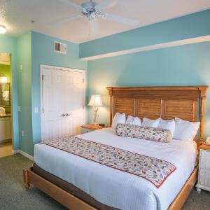 Two-Bedroom Condo with Sofa Bed - Full Kitchen