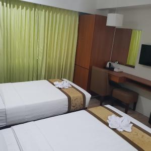 Large Twin Room